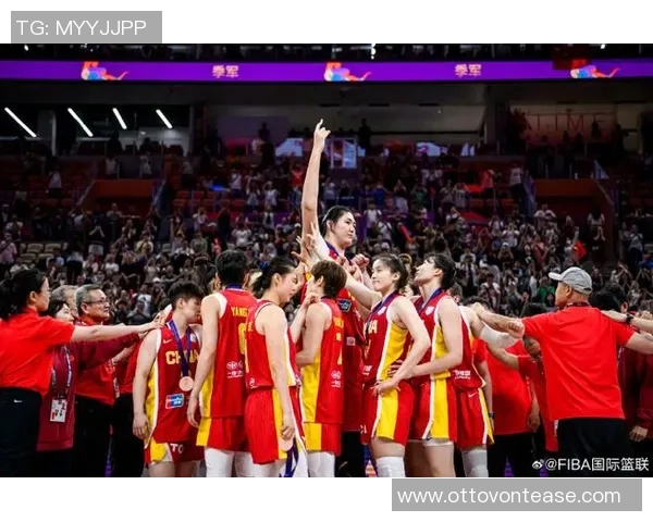 中国女篮对决巴西队全力争胜展现实力与风采